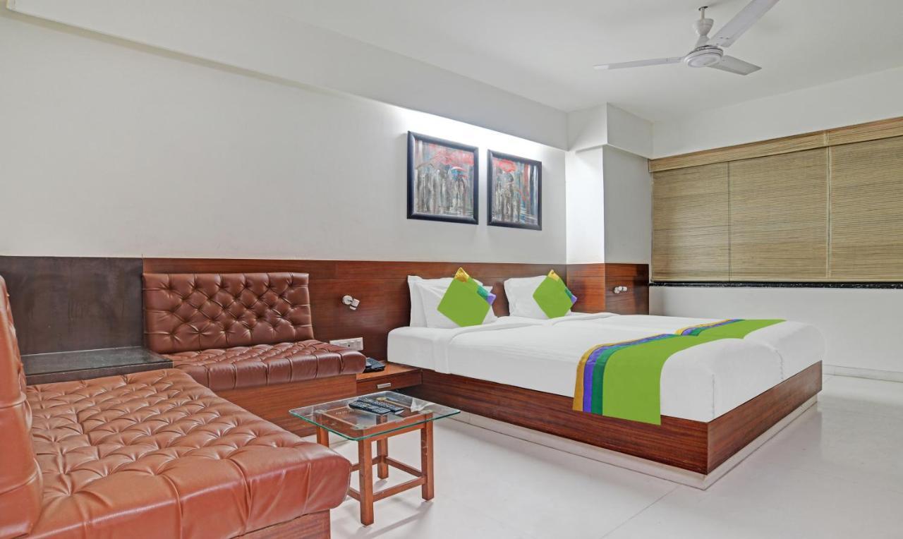 Treebo Cherry Tree Indore Exterior photo