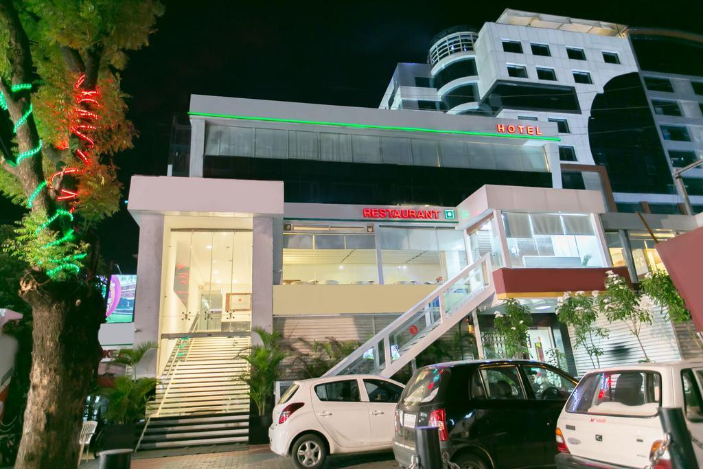 Treebo Cherry Tree Indore Exterior photo