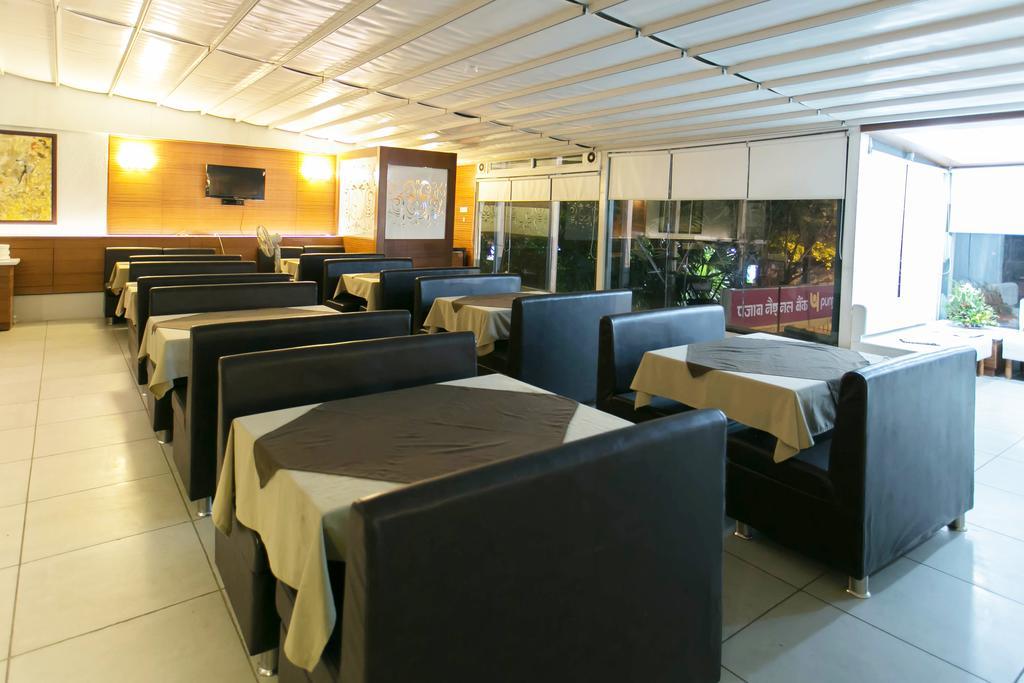 Treebo Cherry Tree Indore Exterior photo