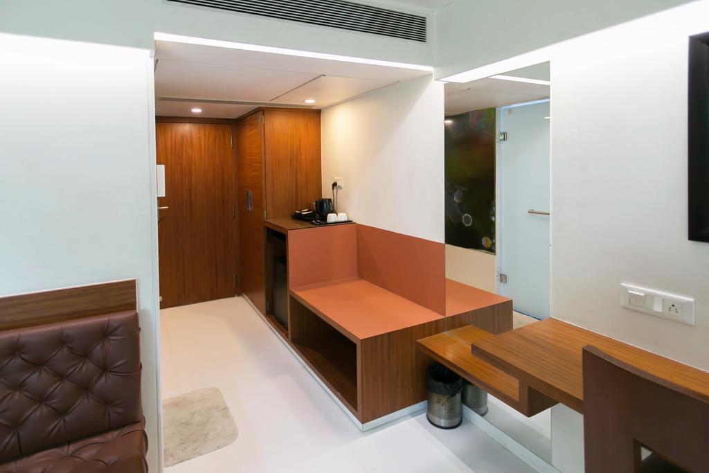 Treebo Cherry Tree Indore Exterior photo