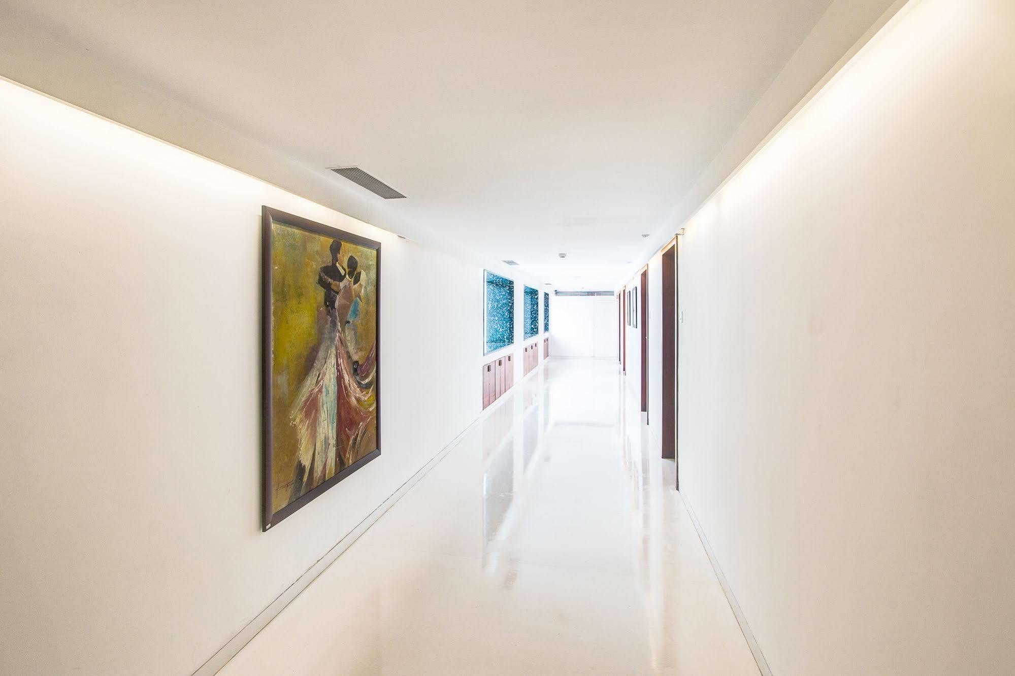 Treebo Cherry Tree Indore Exterior photo